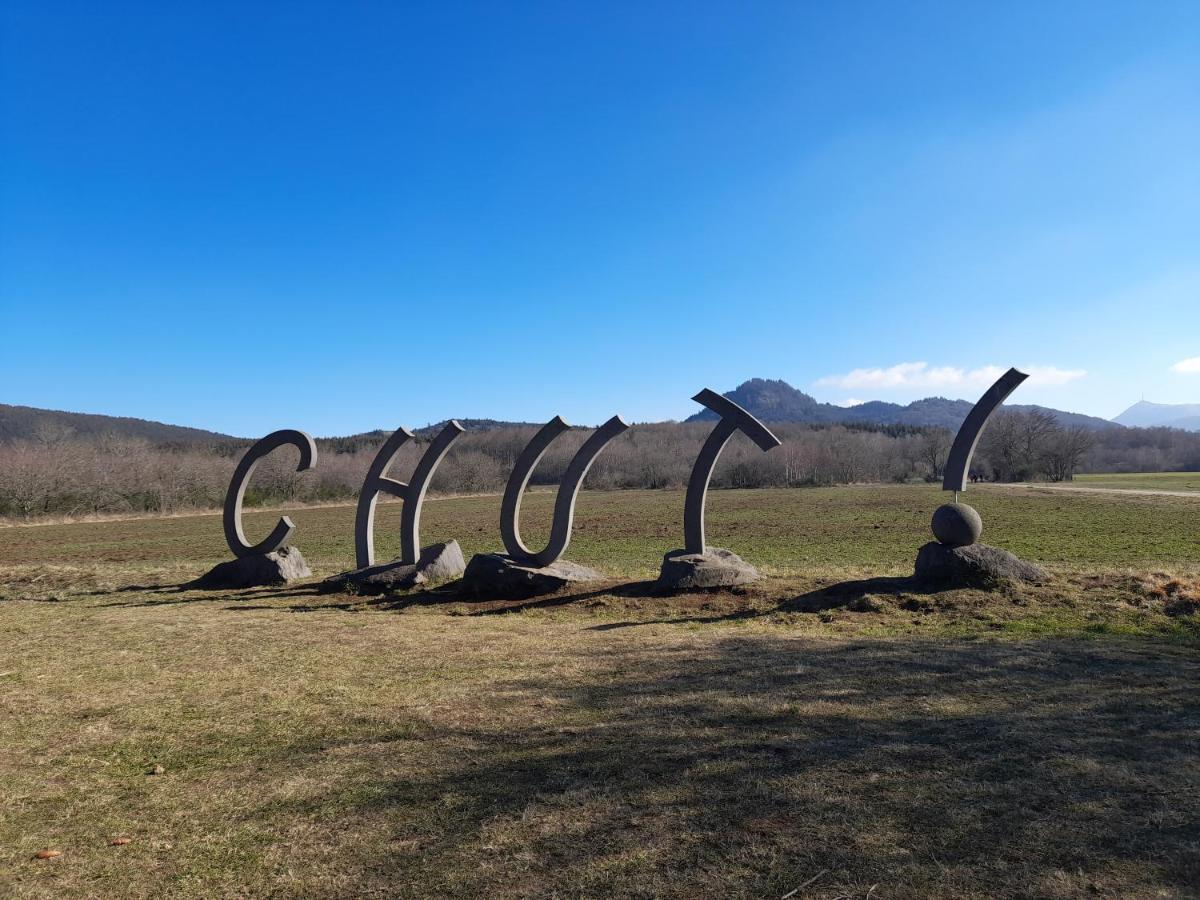 Volc Appart Saint-Pierre-le-Chastel Bagian luar foto