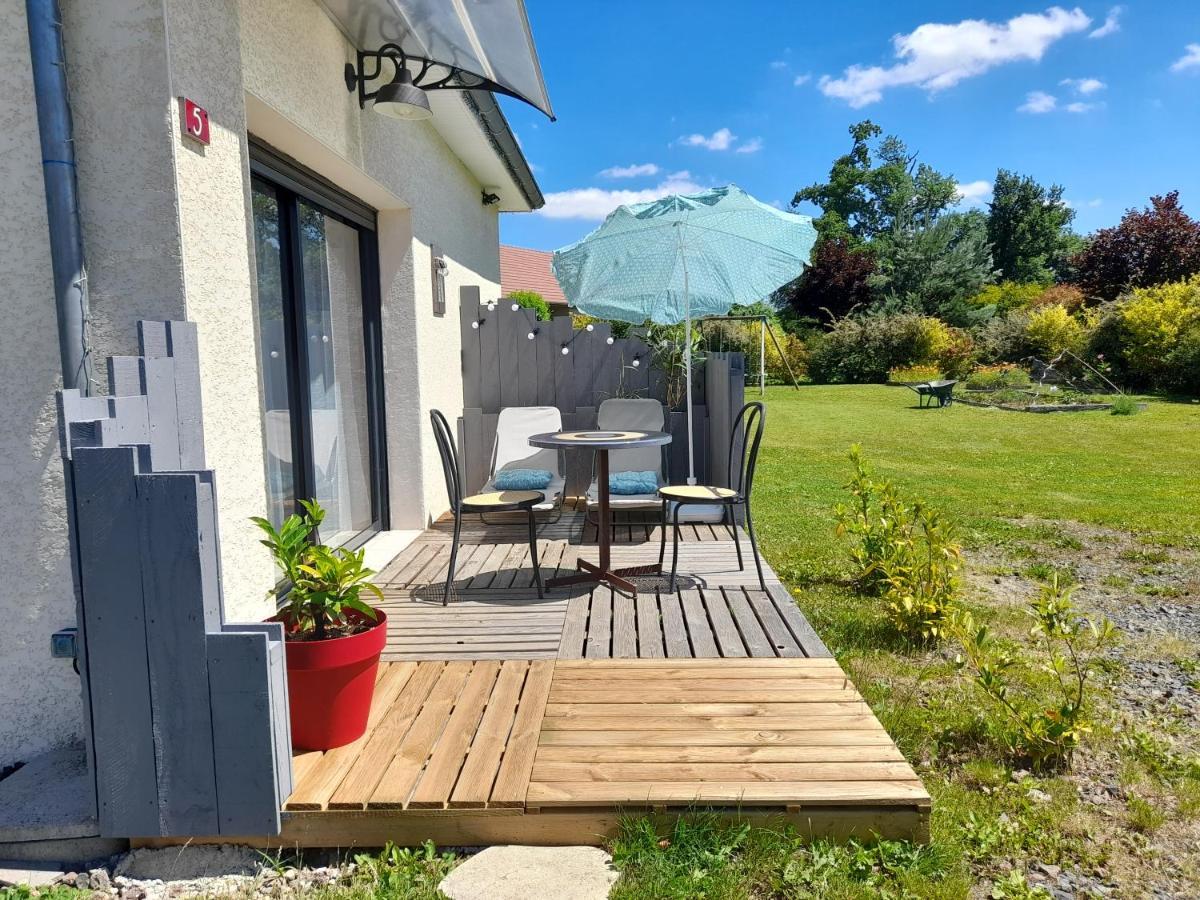 Volc Appart Saint-Pierre-le-Chastel Bagian luar foto